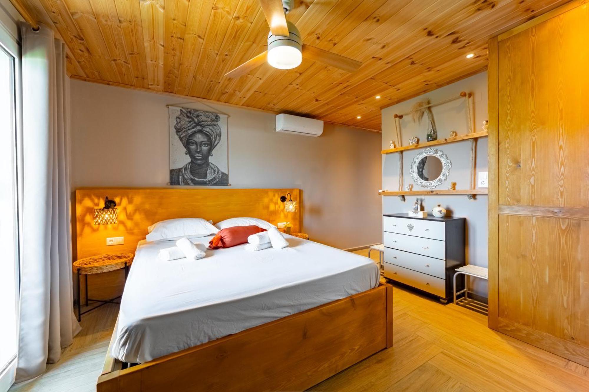 Countryhouse Villa With Pool & Private Parking イラクリオン エクステリア 写真