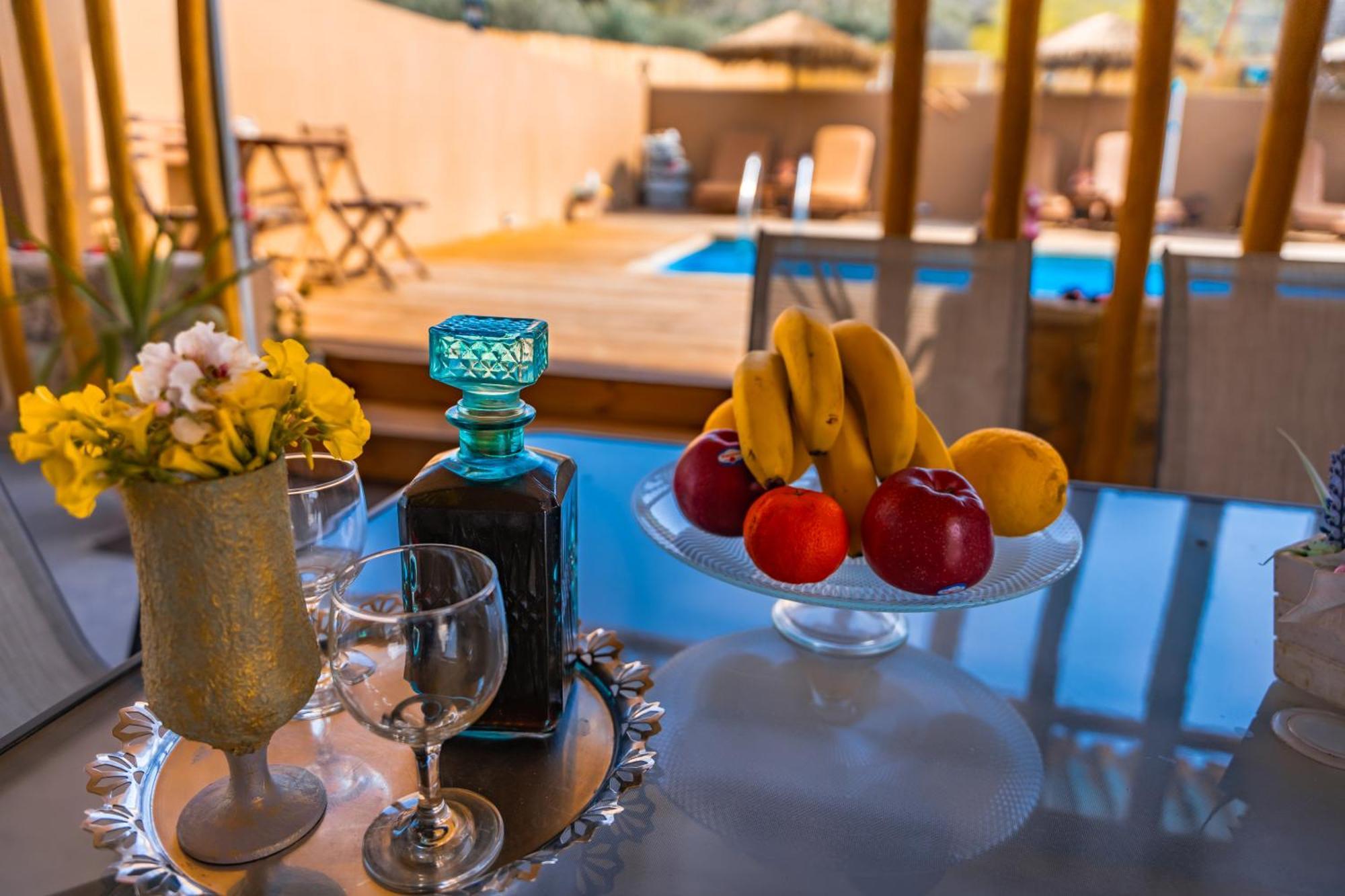 Countryhouse Villa With Pool & Private Parking イラクリオン エクステリア 写真