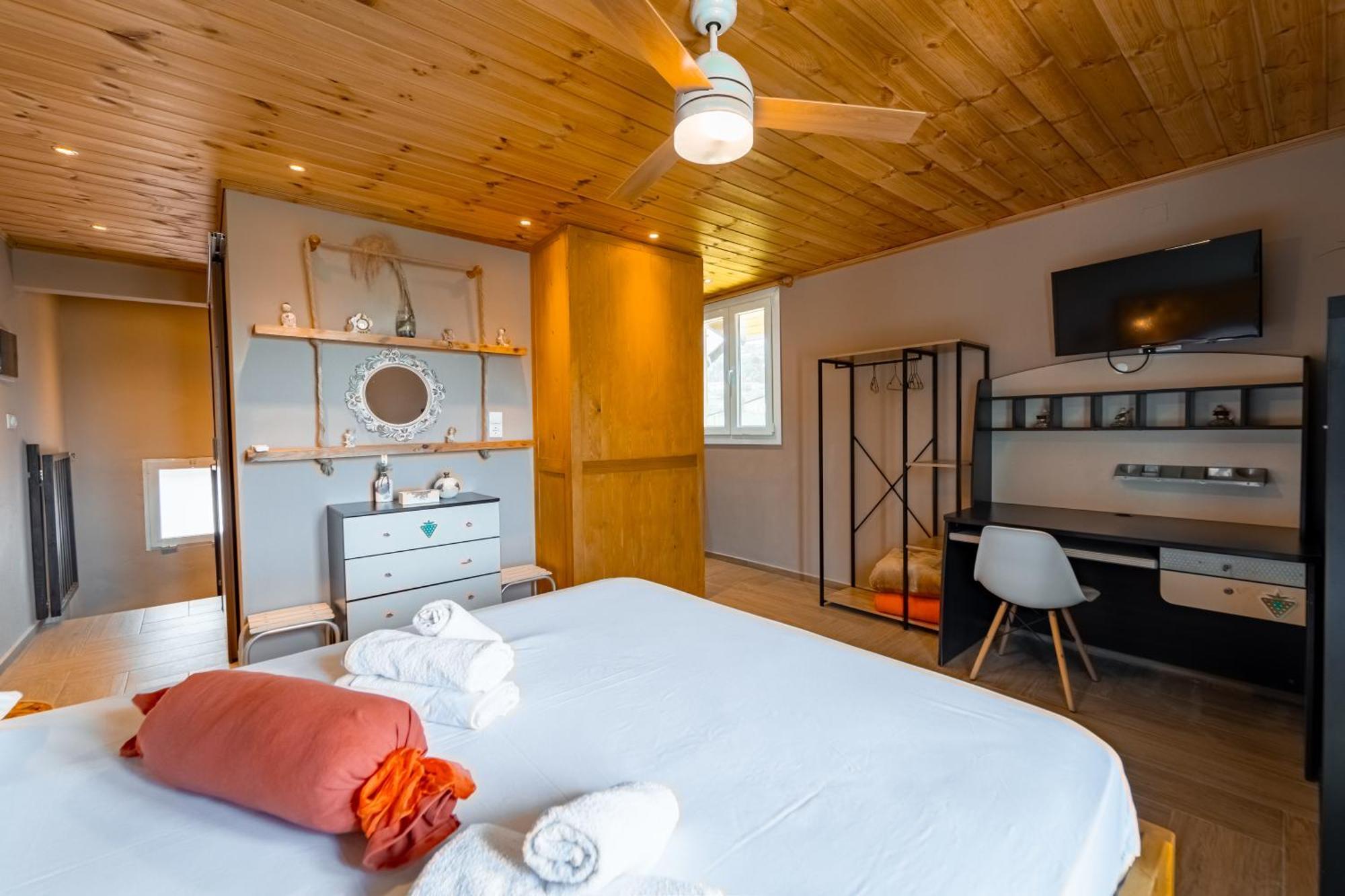 Countryhouse Villa With Pool & Private Parking イラクリオン エクステリア 写真