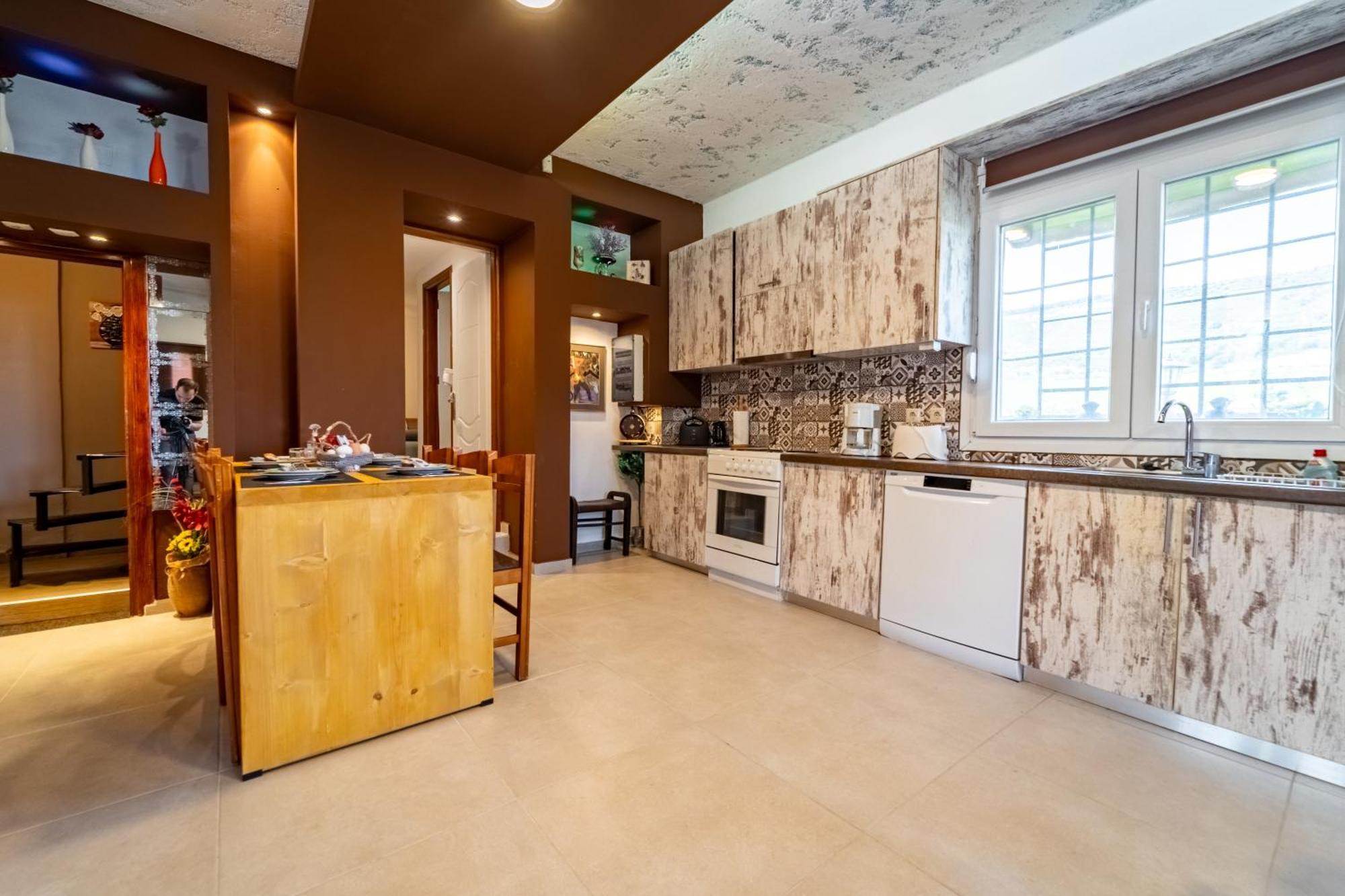 Countryhouse Villa With Pool & Private Parking イラクリオン エクステリア 写真